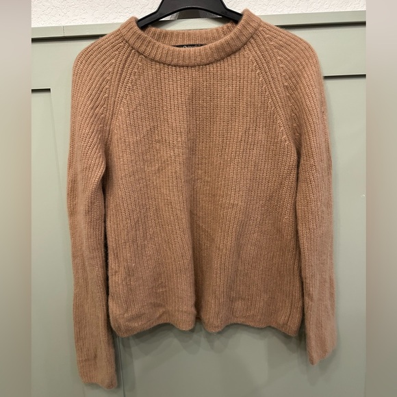 Mongolian Cashmere Fisherman Crewneck Sweater - Picture 7 of 8